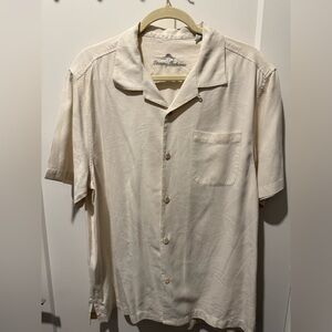 Tommy Bahama Men’s Cream Short-Sleeve Camp Button-Down Shirt. Size Large